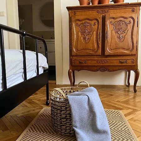 Romantic In The Centre Apartment