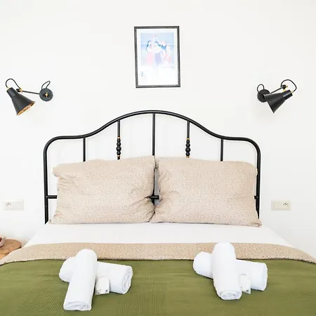 Romantic In The Centre Apartment